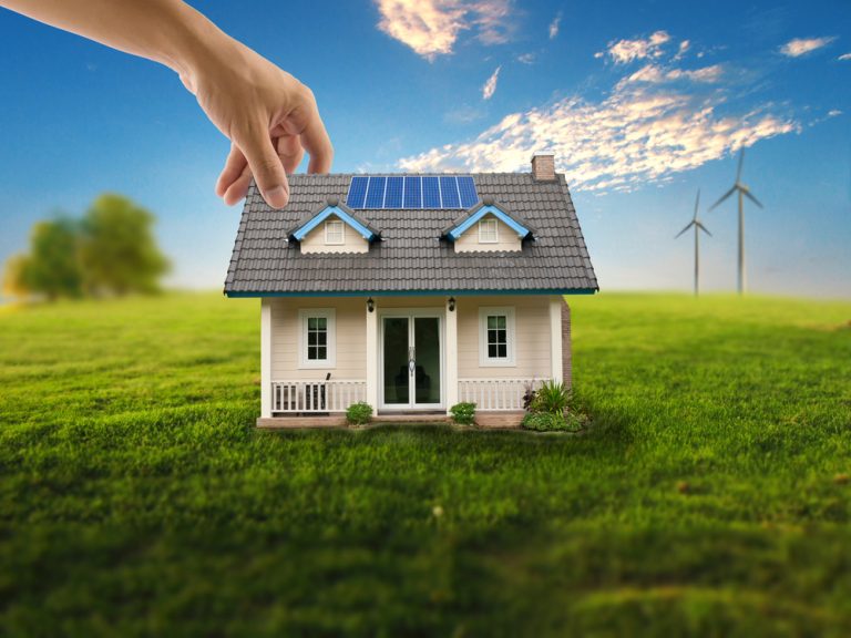 ゼロエネルギー生活。自給自足住宅の利点と課題